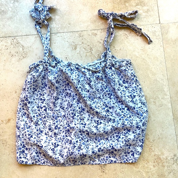 Reformation flowy tank top - Picture 2 of 4